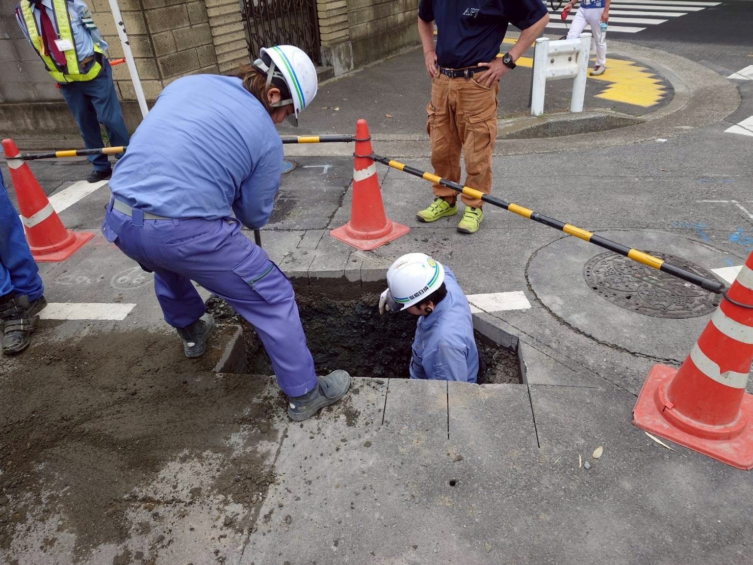 緊急工事の様子